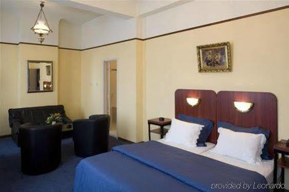 Hotel Antwerp Billard Palace Antuérpia Quarto foto